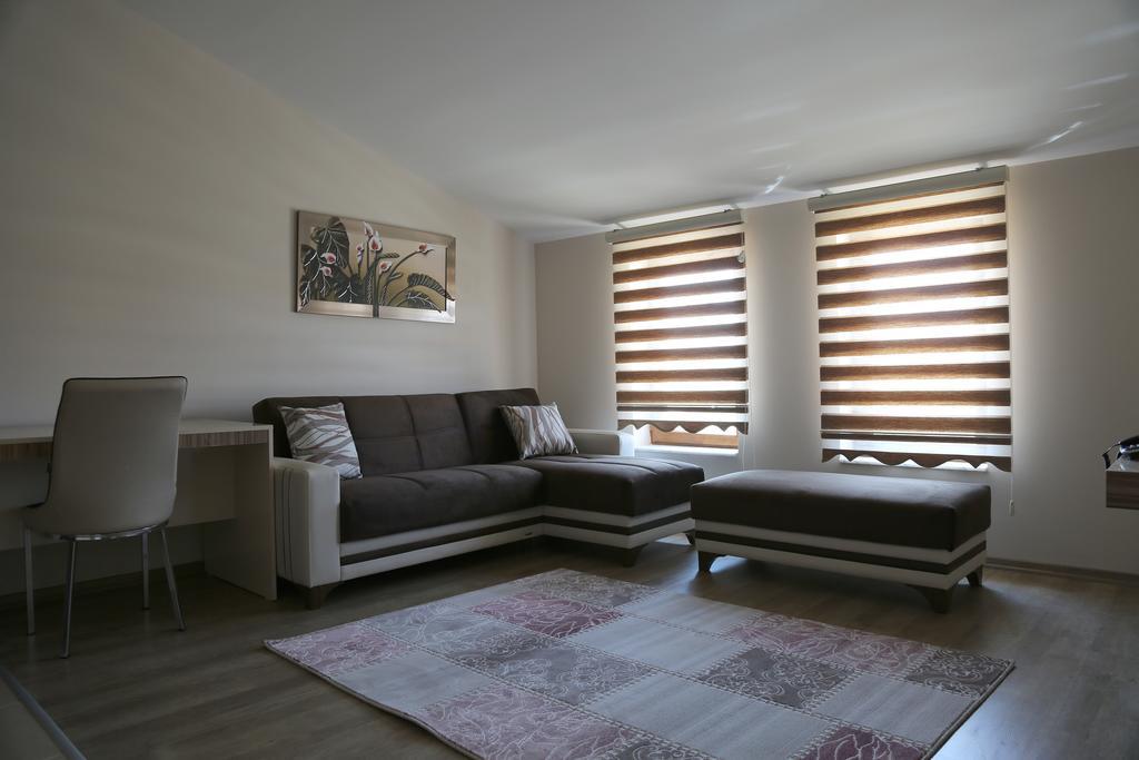 ウルギュップ Ozsoy Apartアパートホテル 部屋 写真